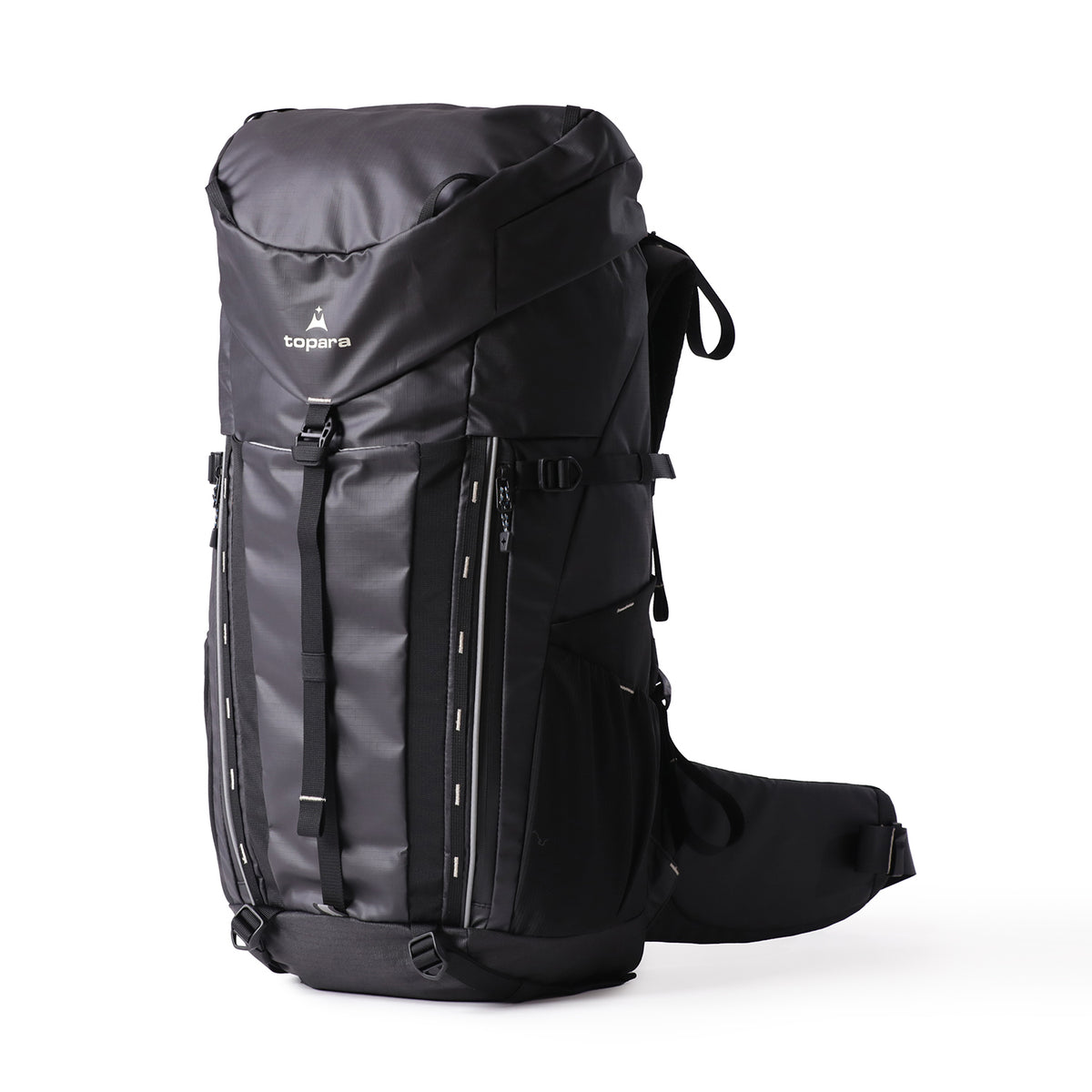 Mochila con compartimiento principal y capota con fuelle