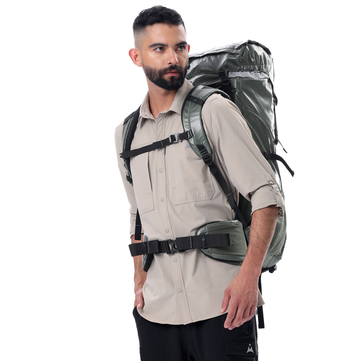 Mochila con bolsillos expandibles y capota con fuelle